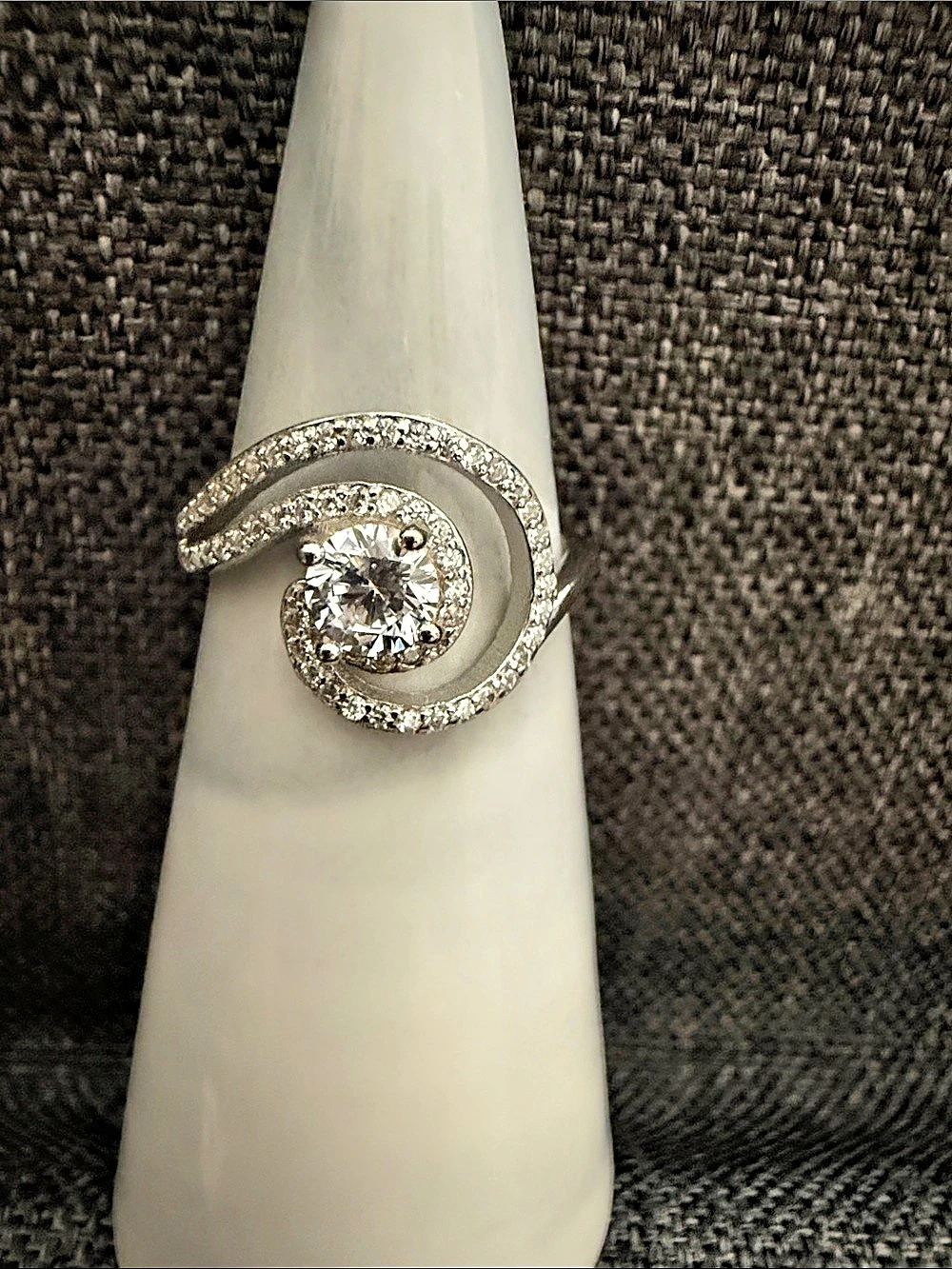 Ryze party .925 sterling silver ring size 7